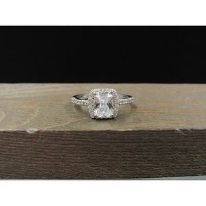 Size 7 Silver Tone Bright Cut Cubic Zirconia Band Ring Vintage Statement